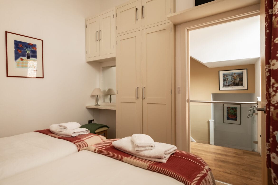 _MAR2629 York Malt House twin view to landing York Malt House Twin view to landing