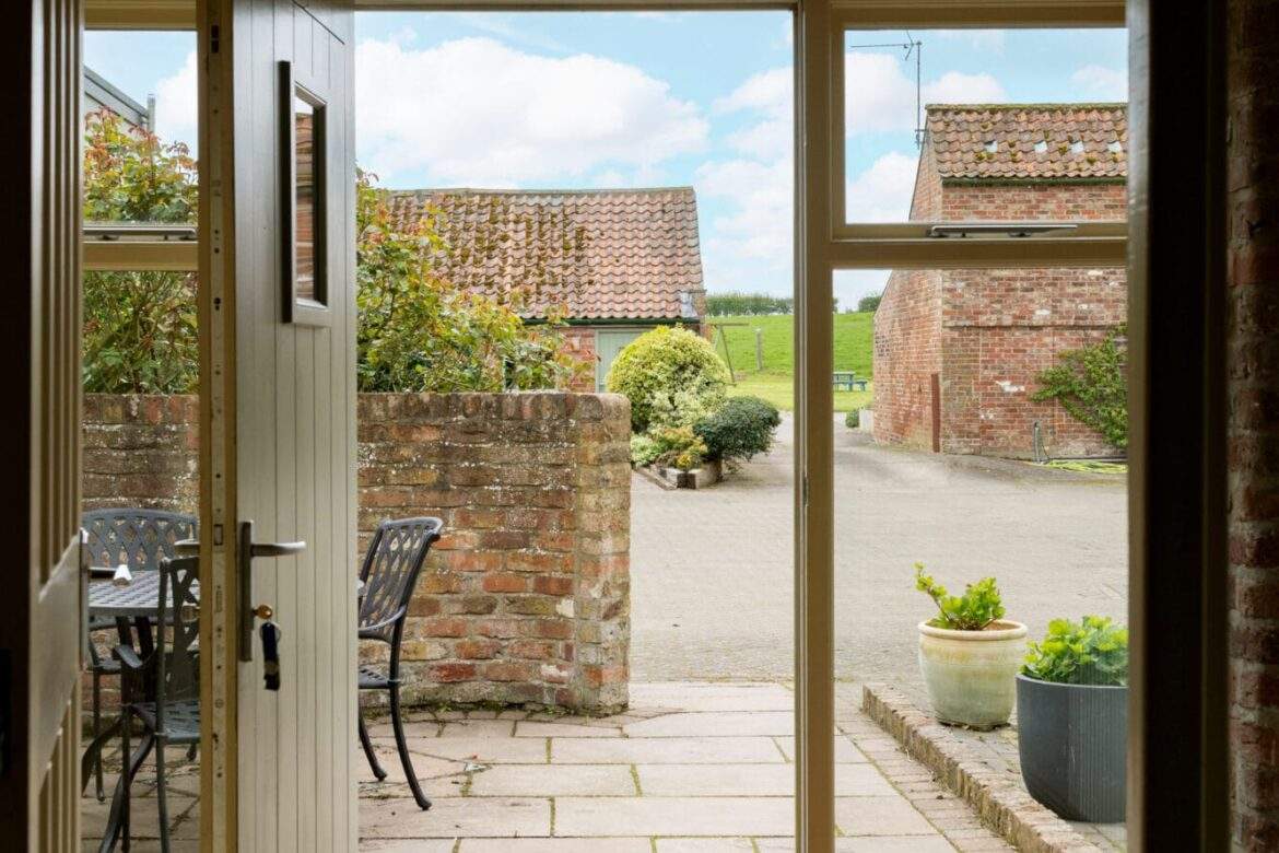 The Roost courtyard doorway_MAR8025 The Roost courtyard doorway