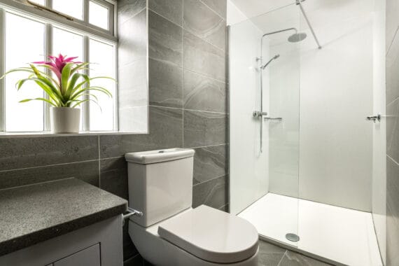 Turnip House en suite shower Turnip House en suite shower